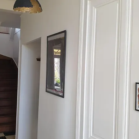 La Maison Barent - Proche Des Grottes De Guest house *